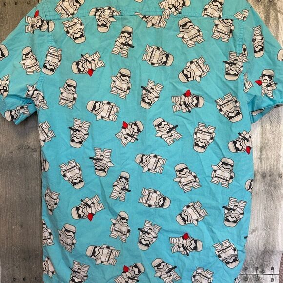 Disney Parks Star Wars Storm Trooper Button Down Cotton Shirt Men’s Sz S - Picture 4 of 4